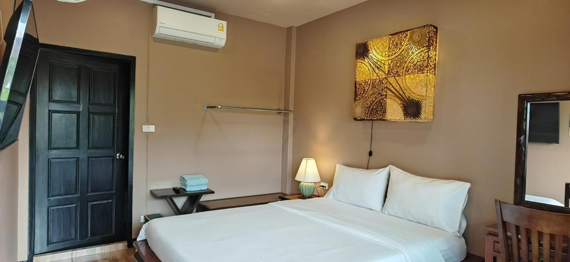 Hoh Guesthouse Chiang Mai Exterior photo